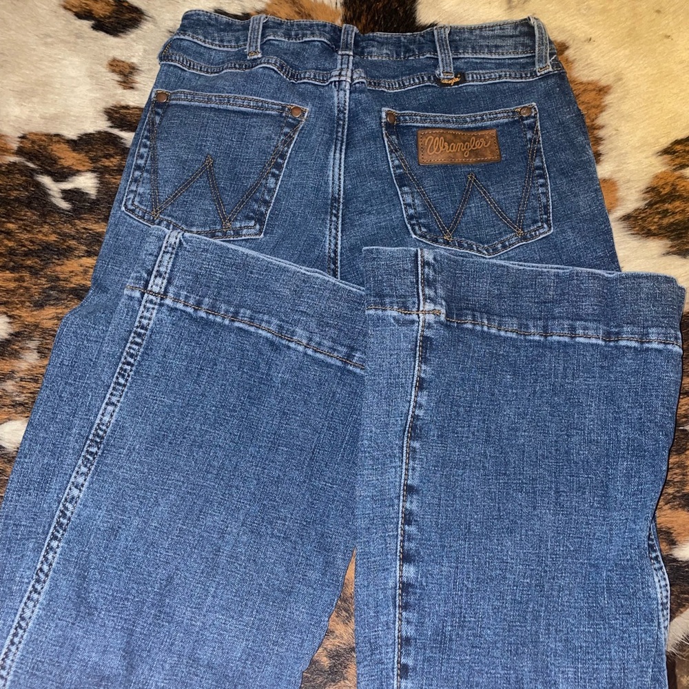 Women’s Wrangler Retro High Rise Flare Jeans 1011MPEPS size 27x34